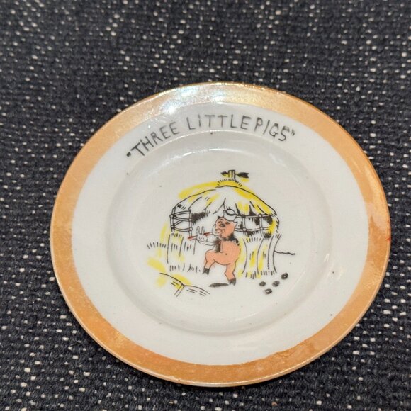 Three Little Pigs Decorative Lusterware Plate, Straw House, Japan Circa 1960s - Picture 10 of 11